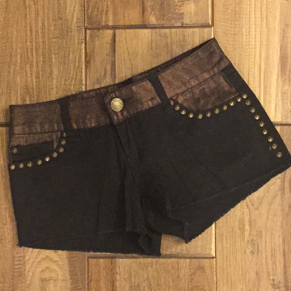 Daytrip Pants - Daytrip short shorts